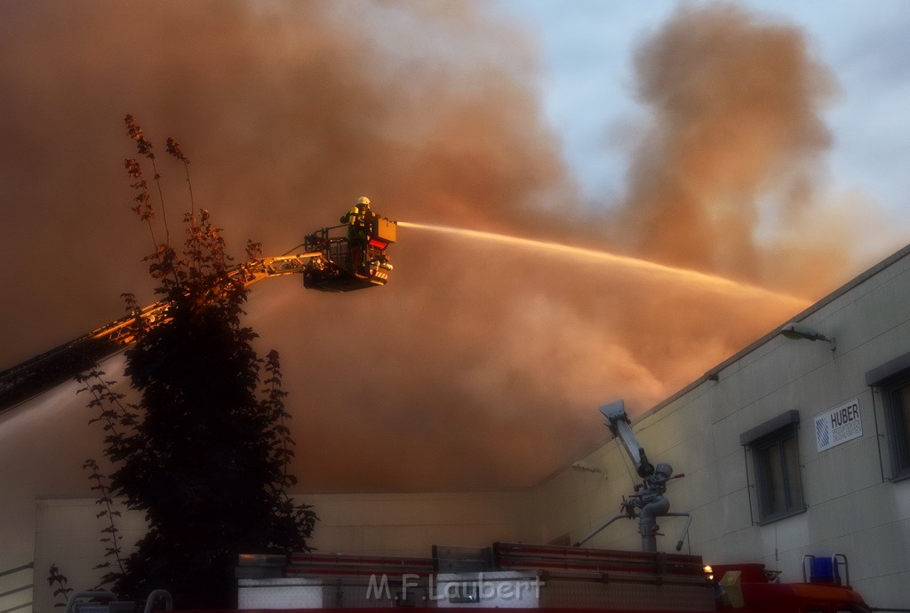 Grossbrand Halle Troisdorf Kriegsdorf Junkersring P258.JPG - Miklos Laubert